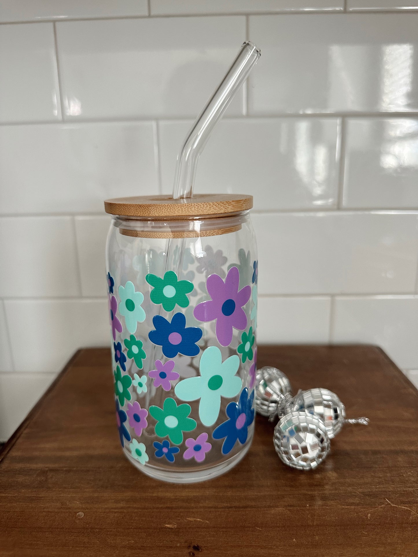 Cool Tone Florals Glass Cup w/ lid & straw