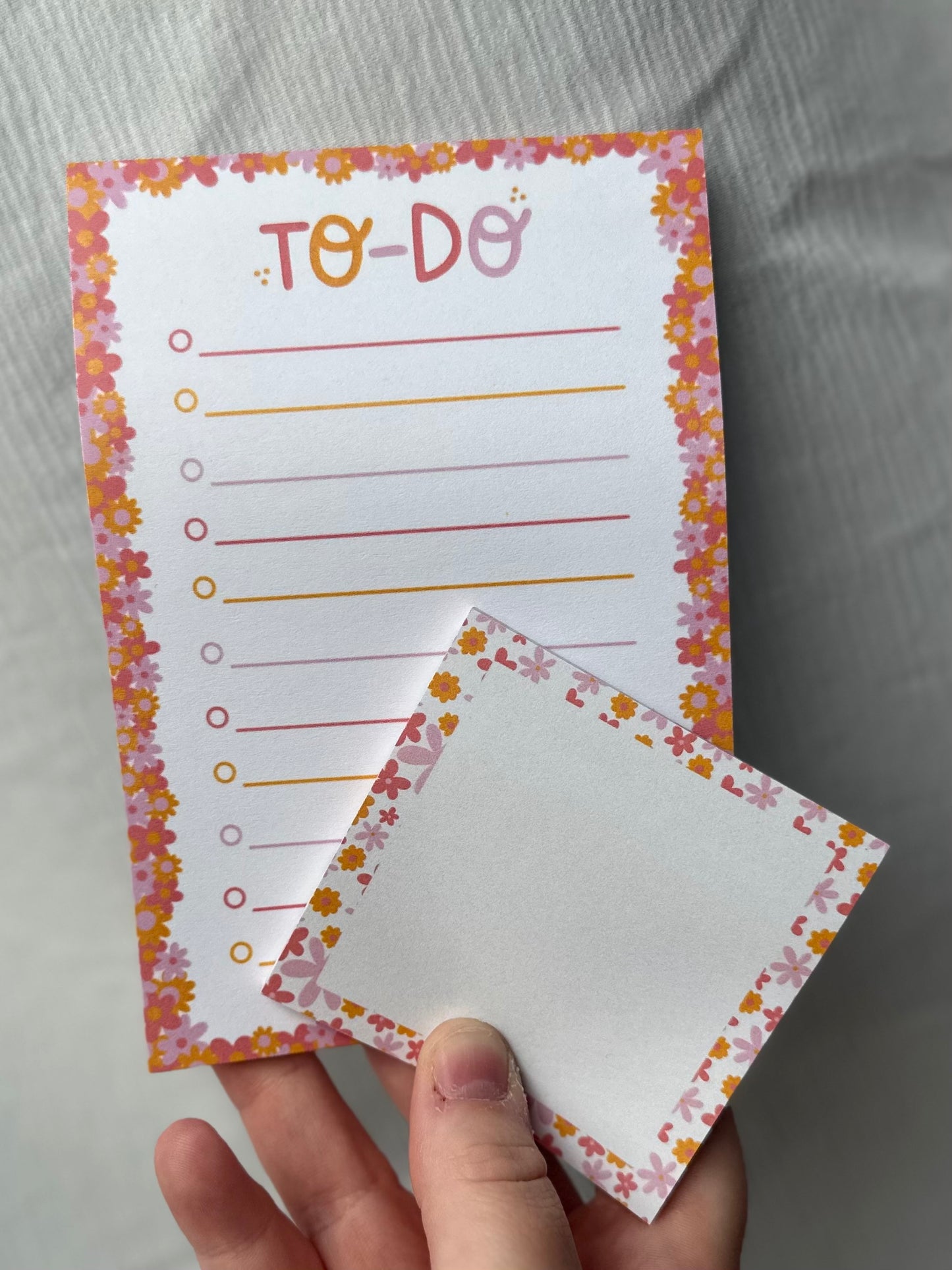 Groovy Floral To-Do List Notepad
